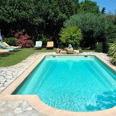 Villa Jas Fontaine By